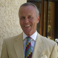 richard-elliot-square